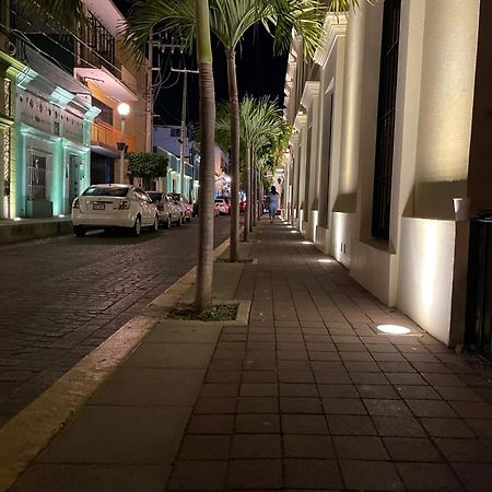 New & Modern, 5 Star Area, Walk 2 Beach, Pool, Views, King Bed Mazatlan Ngoại thất bức ảnh