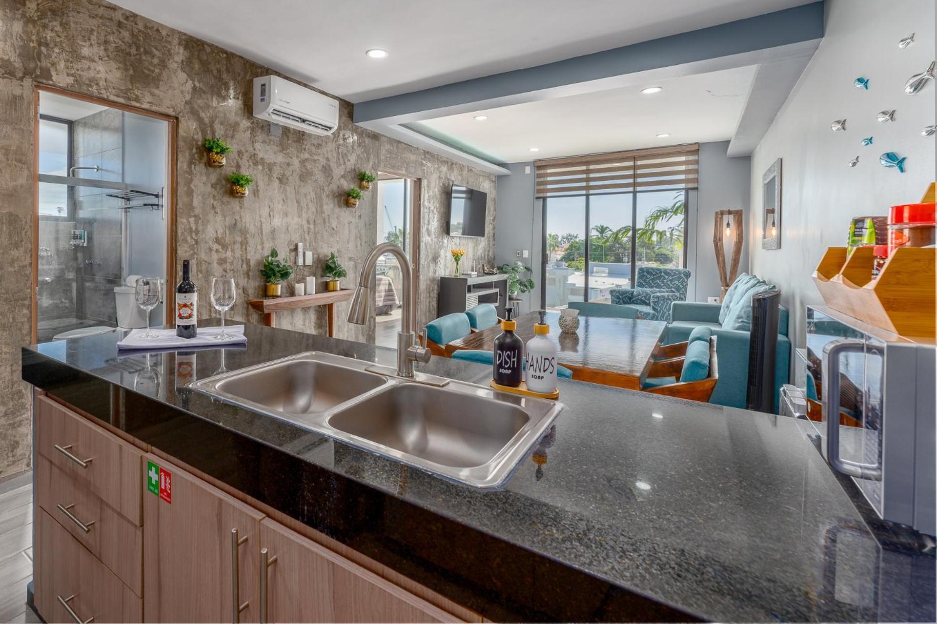 New & Modern, 5 Star Area, Walk 2 Beach, Pool, Views, King Bed Mazatlan Ngoại thất bức ảnh