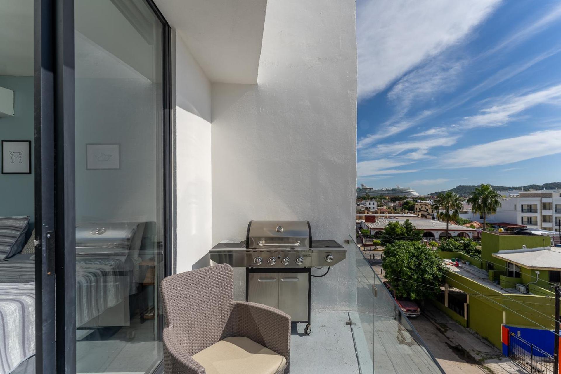 New & Modern, 5 Star Area, Walk 2 Beach, Pool, Views, King Bed Mazatlan Ngoại thất bức ảnh
